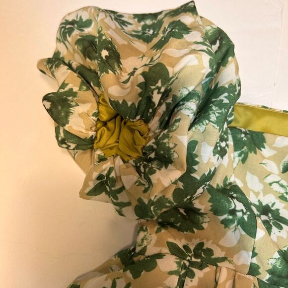 PrettyLittleThing Petite Green Yellow White Floral Puff Mini Dress. Size 0 - Picture 9 of 17